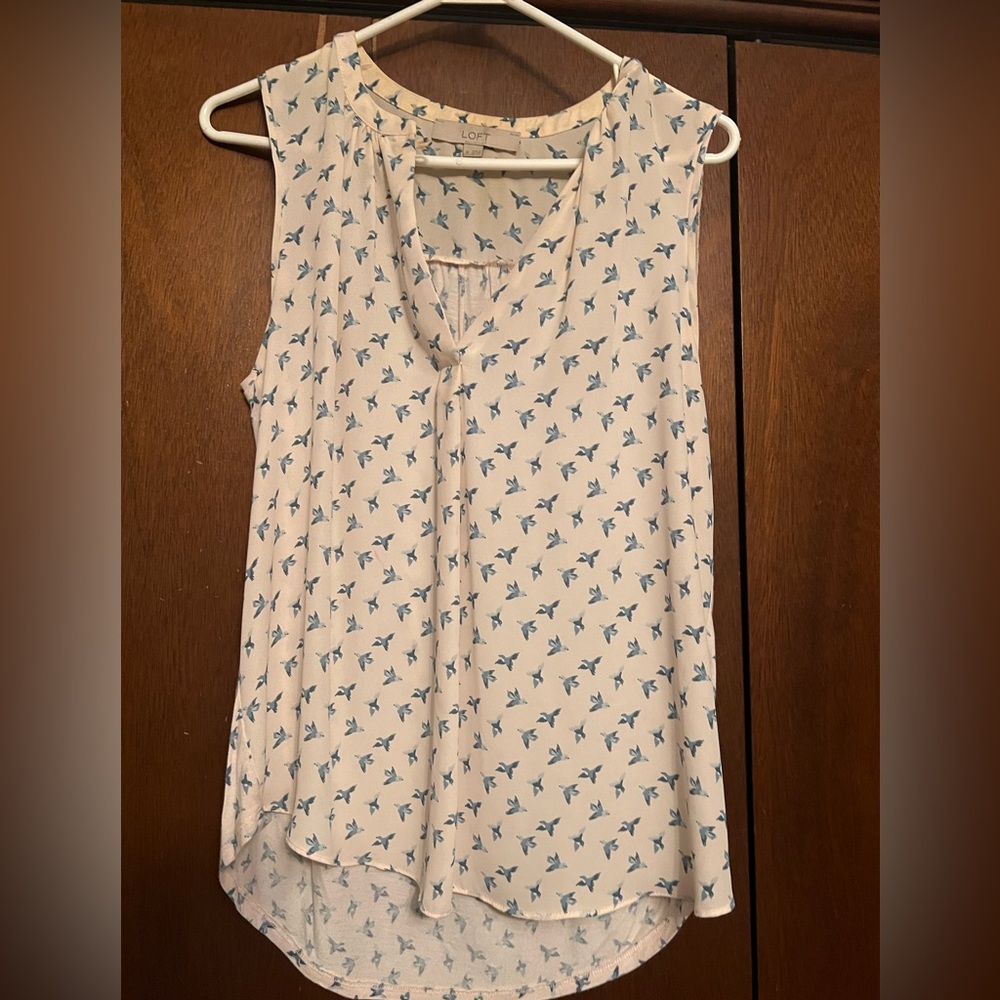 LOFT Blue Floral Blouse with Elegant Sleeveless Design